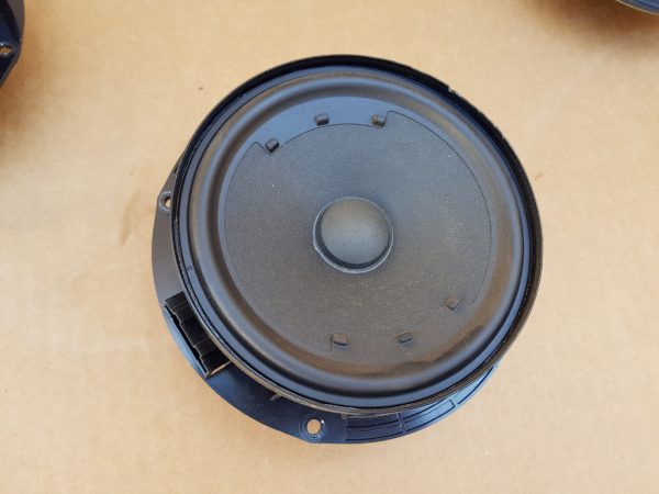 Boxa spate VW Golf 7 5G0035453 5G0 035 453 - Dezmembrari Auto