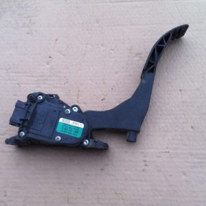 Pedala acceleratie Skoda Fabia 6Q1721503C 6Q1 721 503 C - Dezmembrari Auto