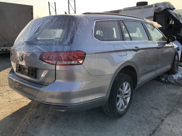 Dezmembrez Volkswagen Passat B8 2017 variant 2.0 tdi CRL - Dezmembrari Auto