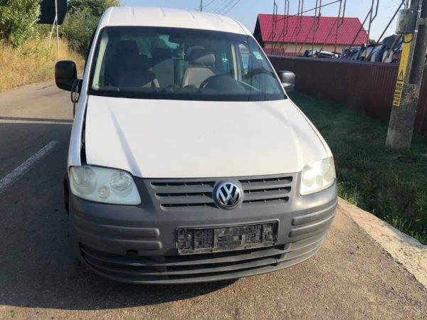 Dezmembrez Volkswagen Caddy Life 2004 monovolum 1.4 BCA - Dezmembrari Auto