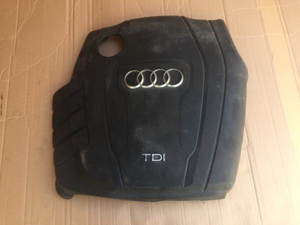 Capac motor Audi A4 B8 2013 2.0 tdi CJC 03C103925AB 03C 103 925 AB - Dezmembrari Auto
