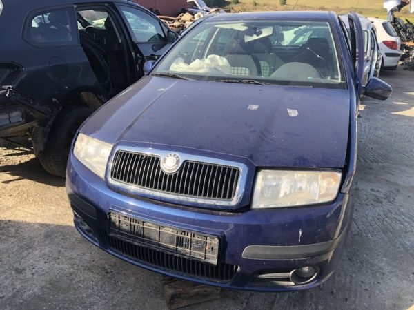 Dezmembrez Skoda Fabia sedan limuzina din 2007 1.2 BME - Dezmembrari Auto