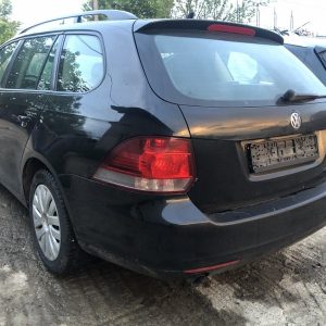 Dezmembrez Volkswagen Golf 6 2010 variant 1.6 tdi CAY - Dezmembrari Auto