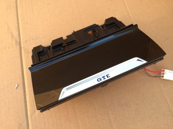Scrumiera originala Volkswagen Passat B8 GTE - Dezmembrari Auto