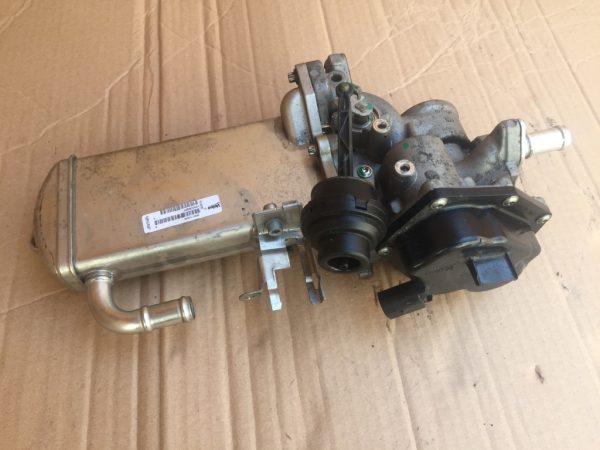 Supapa EGR cu racitor Audi A4 B8 2013 2.0 tdi CJC 03L 131 512CD 03L 131 512 CD - Dezmembrari Auto