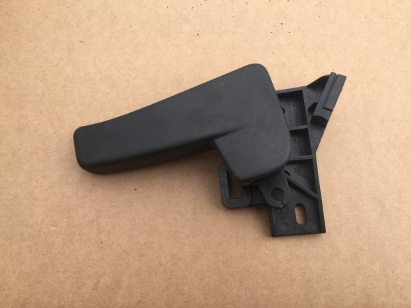 Maner deschidere capota VW Jetta 2016 6R1823533 6R1 823 533 - Dezmembrari Auto