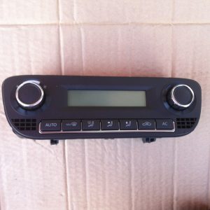 Climatronic VW Polo 6R din 2010 6R0907044A - Dezmembrari Auto