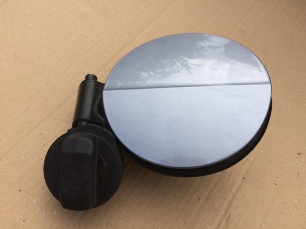 Capac rezervor Audi A3 8P 8P0809999B 8P0 809 999 B - Dezmembrari Auto