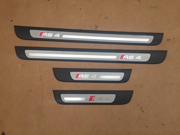Ornamente originale praguri RS4 Audi A4 B8 - Dezmembrari Auto