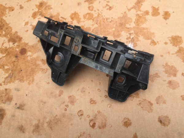 Suport stanga bara spate VW Passat B8 limuzina 3G5807483 3G5 807 483 - Dezmembrari Auto