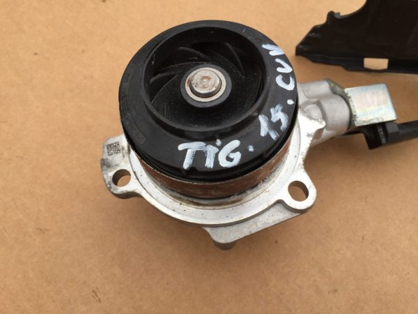 Pompa apa electrica VW Tiguan 5n 2016 04L121011E 04L 121 011 E - Dezmembrari Auto