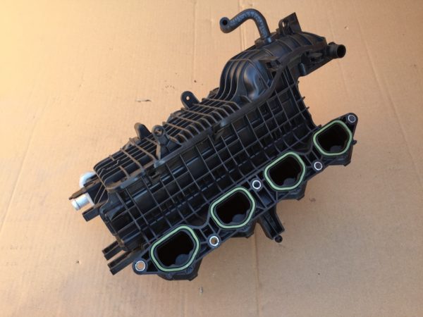 Galerie admisie Volkswagen Passat B8 1.4 hybrid CUK 04E145749B 04E 145 749 B - Dezmembrari Auto
