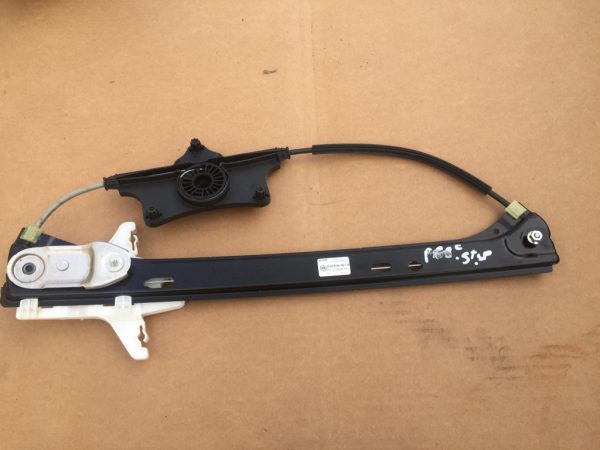 Macara geam stanga spate VW Passat B8 combi 3G9839461A 3G9 839 461 A - Dezmembrari Auto