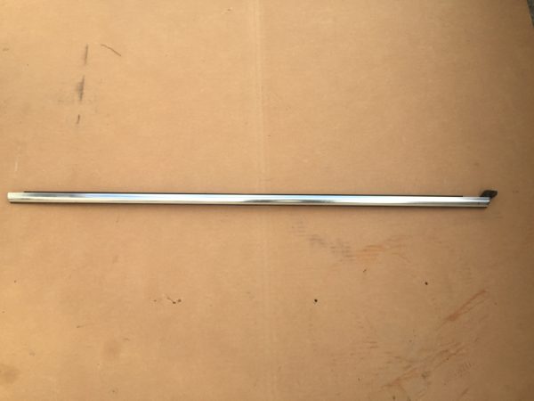 Perie geam cromata dreapta spate VW Passat B8 combi 3G9839475 3G9 839 475 - Dezmembrari Auto