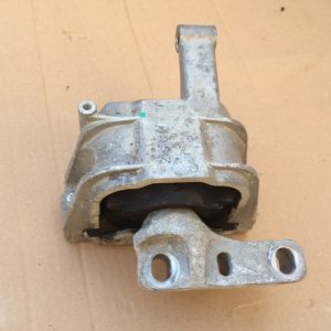 Suport motor VW Tiguan 5N0199262K - Dezmembrari Auto