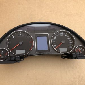 Ceasuri bord 8E0920901D 8E0 920 901 D RB8 Audi A4 B7 - Dezmembrari Auto