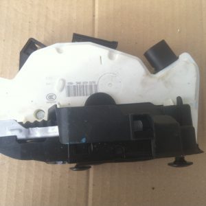 Broasca stanga spate VW Tiguan 5N0839015E 5N0 839 015 E - Dezmembrari Auto