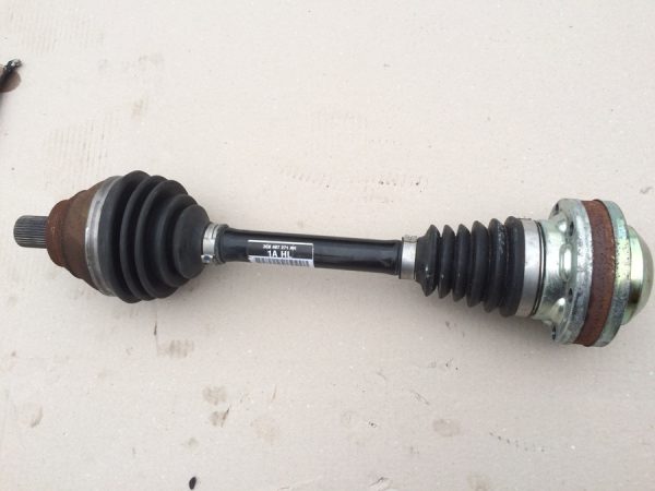 Planetara stanga VW Passat CC DSG cod 3C0407271AH 3C0 407 271 AH - Dezmembrari Auto