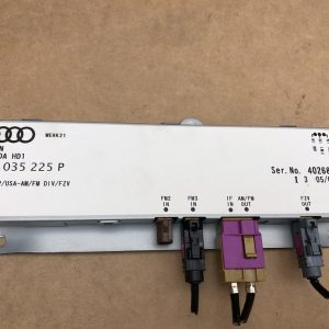 Amplificator antena radio Audi A4 B6 B7 combi 8E9035225P 8E9 035 225 P - Dezmembrari Auto