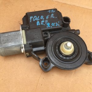 Motoras macara geam dreapta fata VW Polo 6R 2011 hatchback 130822530 130 822 530 - Dezmembrari Auto