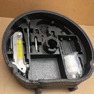 KIT cric cheie roti suport roata rezerva cui tractare Audi A4 B6 B7 - Dezmembrari Auto