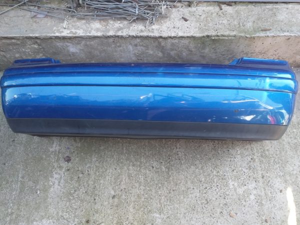 Bara spate VW Bora limuzina - Dezmembrari Auto