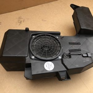 Subwoofer Audi A4 B7 combi 8E9035382D 8E9 035 382 D - Dezmembrari Auto