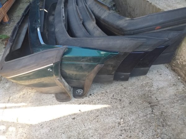 Bara spate VW Golf 3 diferite culori - Dezmembrari Auto