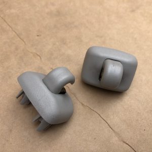 Clipsuri parasolar parasolare Audi A4 B6 B7 - Dezmembrari Auto