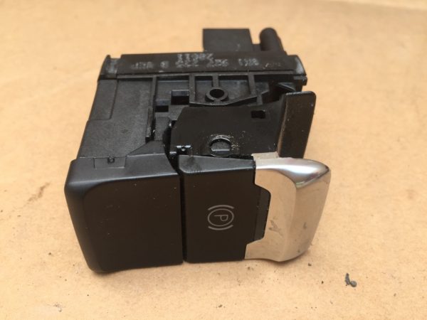 Buton parcare Audi A4 B8 S-LINE 2013 8K1927225B 8K1 927 225 B - Dezmembrari Auto