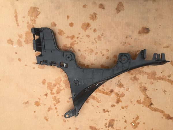 Suport dreapta bara spate Audi A3 8P coupe 8P3807378B 8P3 807 378 B - Dezmembrari Auto