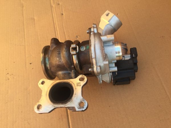 Turbosuflanta Volkswagen Passat B8 2017 1,4 CUK 04E145725AD 04E 145 725 AD - Dezmembrari Auto