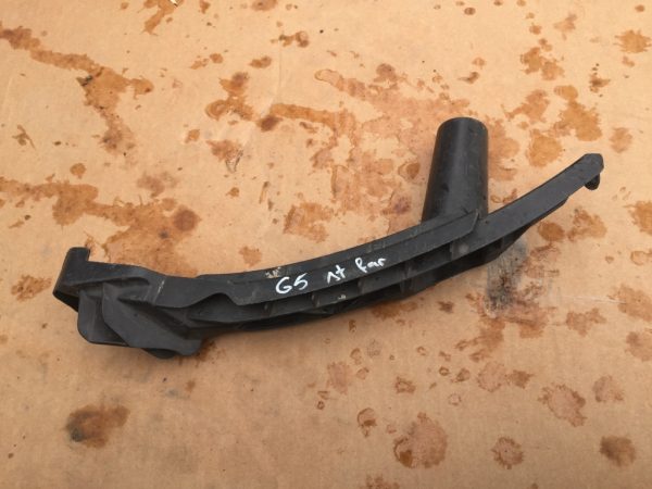 Suport far stanga VW Golf 5 1K0807889A 1K0 807 889 A - Dezmembrari Auto