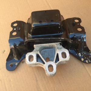 Tampon motor Volkswagen Passat B8 1,4 CUK 5Q0199555AD 5Q0 199 555 AD - Dezmembrari Auto