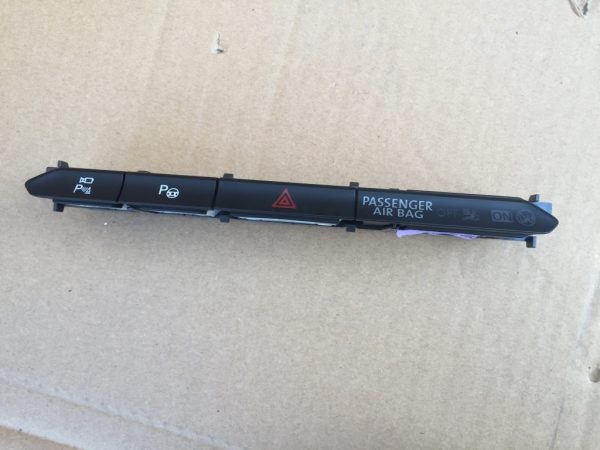 Consola butoane Volkswagen Passat B8 3G0927132J 3G0 927 132 J - Dezmembrari Auto