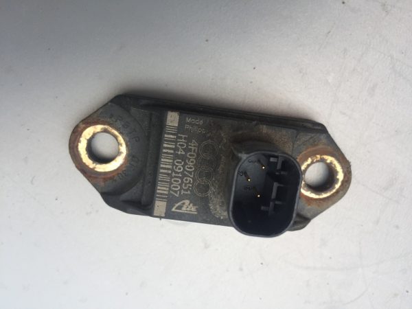 Senzor Audi A4 B8 2009 4F0907651 4F0 907 651 - Dezmembrari Auto