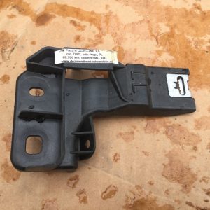 Suport stanga consola centrala VW Passat CC 3C1863143 3C1 863 143 - Dezmembrari Auto