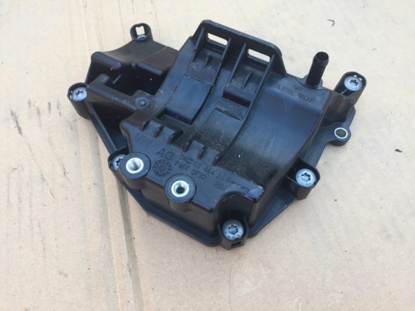 Separator Volkswagen Passat B8 1,4 CUK GTE 04C103464J 04C 103 464 J - Dezmembrari Auto
