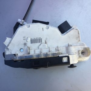 Broasca stanga fata VW Passat CC 5N1837015E 5N1 837 015 E - Dezmembrari Auto
