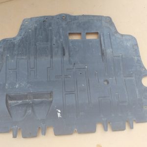 Scut motor VW Passat B6 3C0825237H 3C0 825 237 H - Dezmembrari Auto