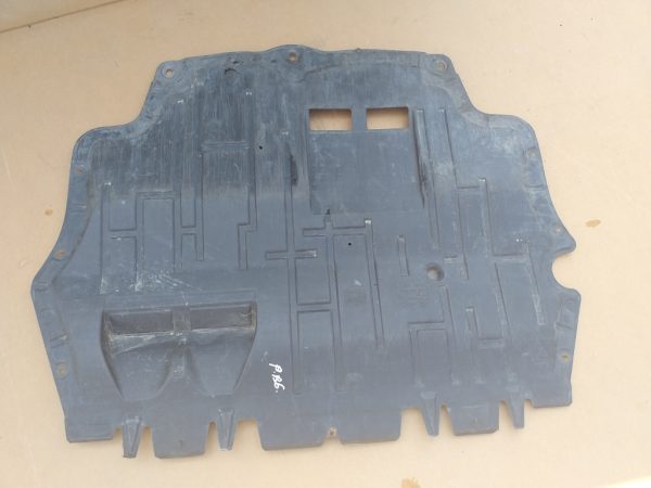 Scut motor VW Passat B6 3C0825237H 3C0 825 237 H - Dezmembrari Auto