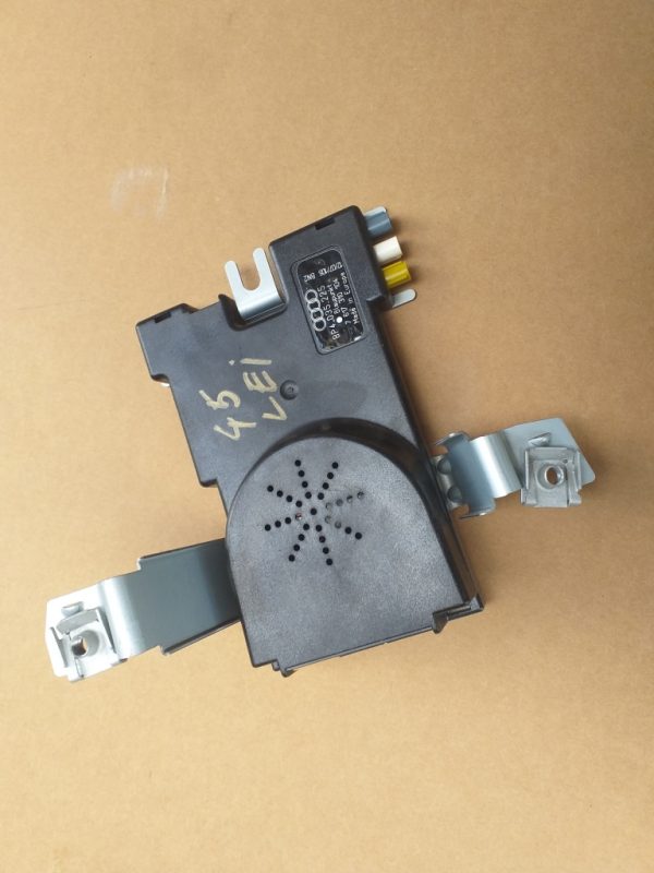 Modul antena radio Audi A3 8P 8P4035225 8P4 035 225 - Dezmembrari Auto