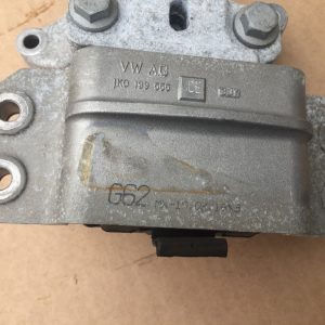 Suport cutie viteze DSG VW Jetta 2.0 tdi 1K0199555CE 1K0 199 555 CE - Dezmembrari Auto