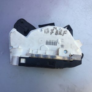 Broasca dreapta fata VW Golf 7 5K1837016D 5K1 837 016 D - Dezmembrari Auto
