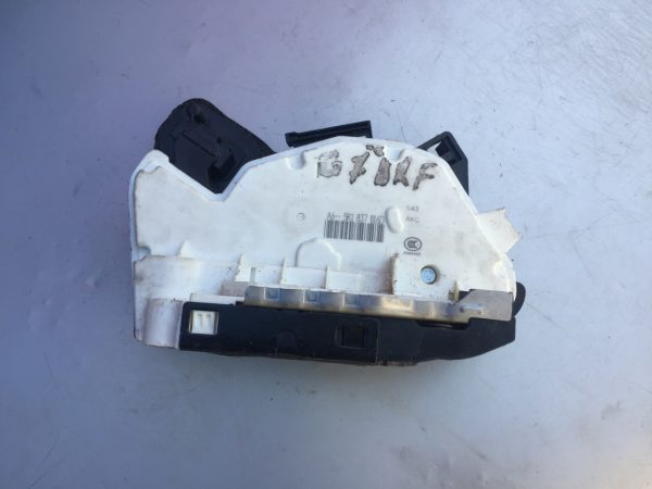 Broasca dreapta fata VW Golf 7 5K1837016D 5K1 837 016 D - Dezmembrari Auto