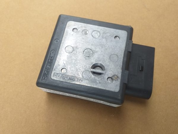 Unitate control pompa combustibil VW Sharan 2019 5Q0906121R 5Q0 906 121 R - Dezmembrari Auto