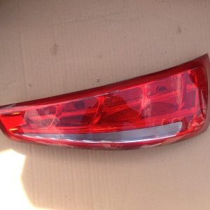 Stop dreapta Audi Q3 8U0945094 - Dezmembrari Auto