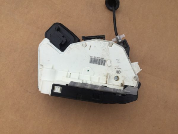 Broasca usa dreapta spate VW Golf 7 2015 hatchback 5K4839016R 5K4 839 016 R - Dezmembrari Auto