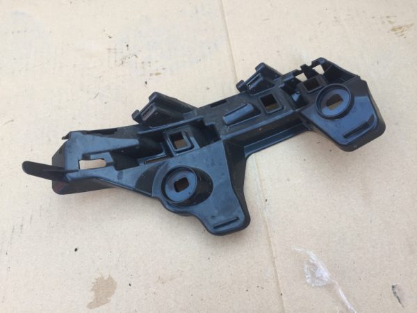 Suport bara spate dreapta VW Passat B8 3G5807484 3G5 807 484 - Dezmembrari Auto