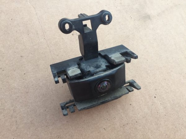 Camera bara fata 360 grade VW Passat B8 5Q0980546A 5Q0 980 546 A - Dezmembrari Auto